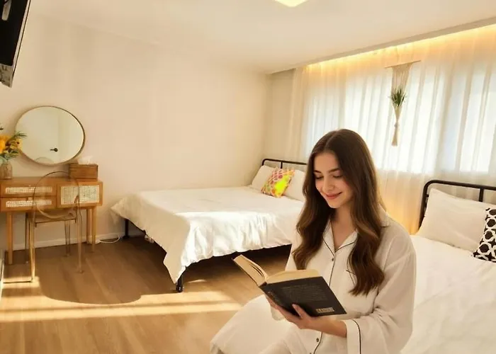 #3 New Open 홍대 신촌 마포 홍대입구역 도보8분 합법숙소 Ak백화점 연남동 메인거리 Appartement